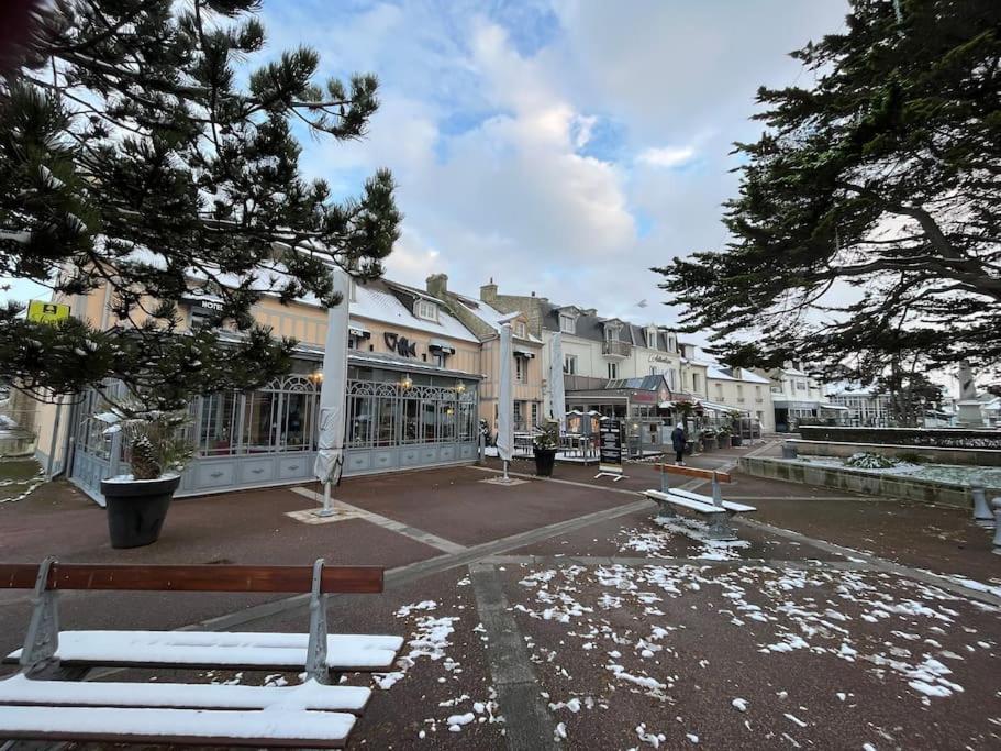 Le Refuge Marin Lejlighed Courseulles-sur-Mer Eksteriør billede
